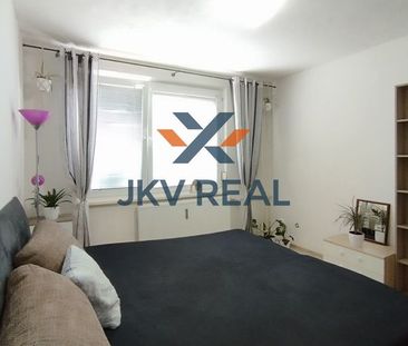 Komfortný 1-izbový byt po rekonštrukcii - Fotografia 1