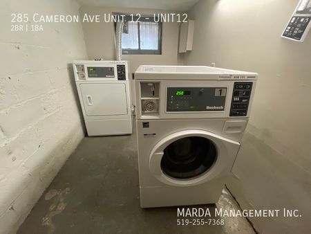 MODERN 2 BED/1 BATH NEAR UNIVERSITY OF WINDSOR+HYDRO - Photo 2