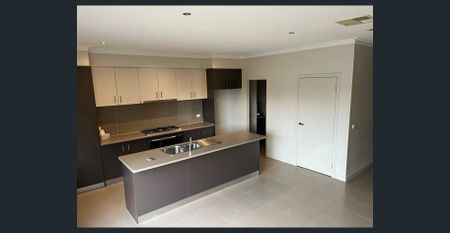 Location Location - Photo 4