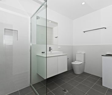 1/3 Treeton Close, Farley NSW 2320 - House For Rent | Domain - Photo 5