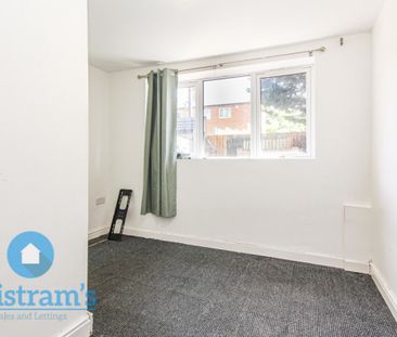 3 bed Ground Floor Flat for Rent - Photo 1