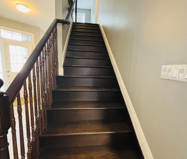 For Lease - 1096 Apolune Street, Barrhaven, Ontario - Photo 1