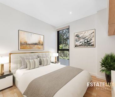 Luxe Ground Level Apartment with Dual Entrance - Photo 1