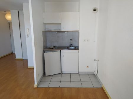 Location Appartement 1 pièce 26m² - Photo 4