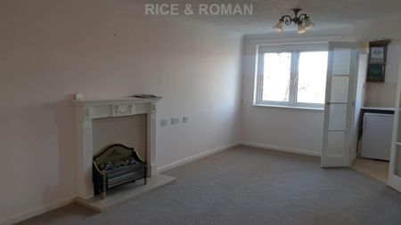 1 bedroom retirement property to rent - Photo 2