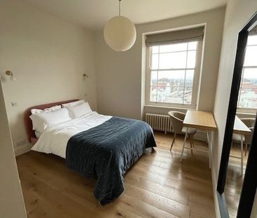 2 Bed Flat, Gloucester Row, BS8 - Photo 4