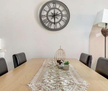 Woking, Surrey, GU21 - Photo 6