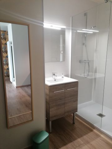 Location Appartement 2 pièces 44m² LA ROCHE SUR YON 85000 - Photo 5