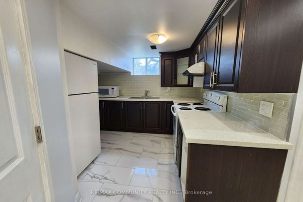 For Lease - 315 Rossland Road Unit# Bsmt, Whitby, Ontario - Photo 1