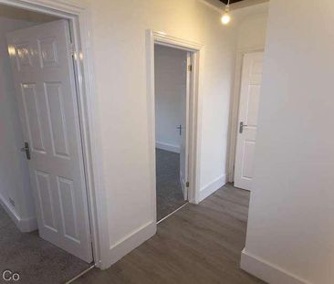 Top Flat, Boltro Road, Haywards Heath, RH16 - Photo 5