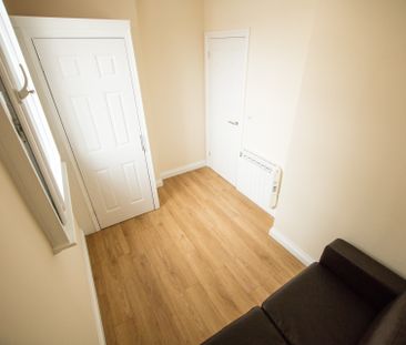 Good Sized 2 Bedroom Property to Let in Reading Town Centre - Photo 5