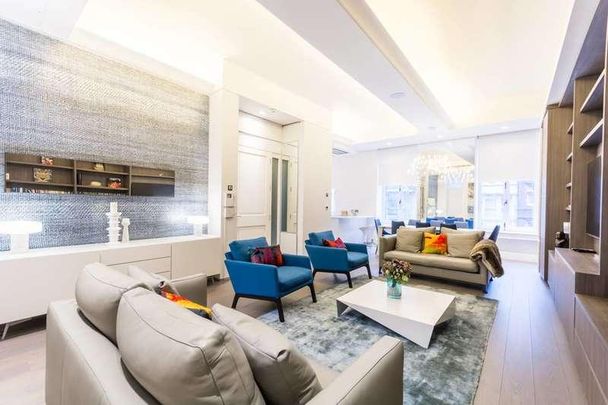 Whitehall, St James's, SW1A - Photo 1