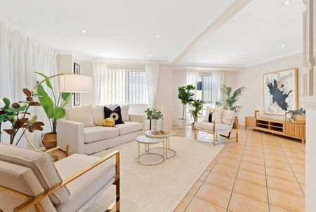 Stunning Canal-Front Home with Pontoon â Convenience Meets Lifestyle - Photo 2