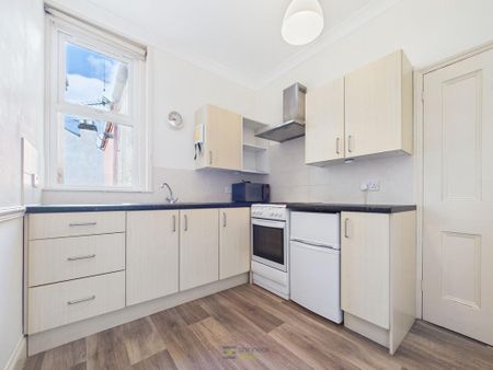 1 bedroom flat to rent - Photo 5