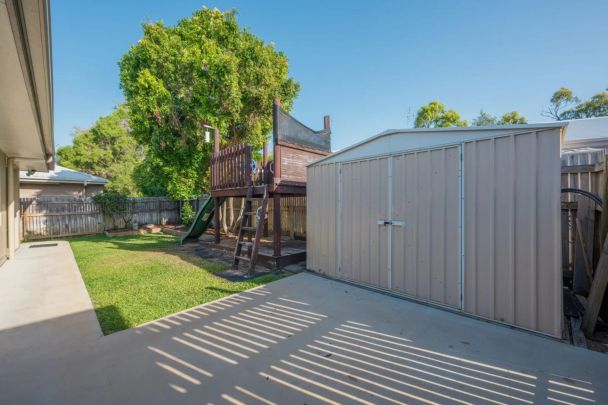 3 Dugong Crescent, Mount Louisa. - Photo 1