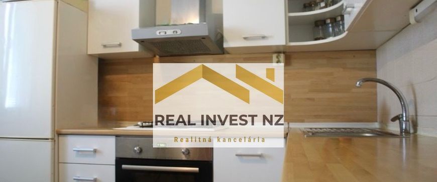 Na prenájom priestranný a kompletne zariadený 2 izbový byt na sídlisku JUH - Photo 1