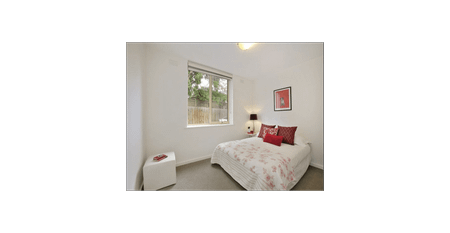 Spacious and Light-Filled Apartment in a Prime Hawthorn Location - Photo 2