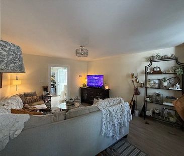 For Lease - 197 Division Street, Cobourg, Ontario - Photo 3