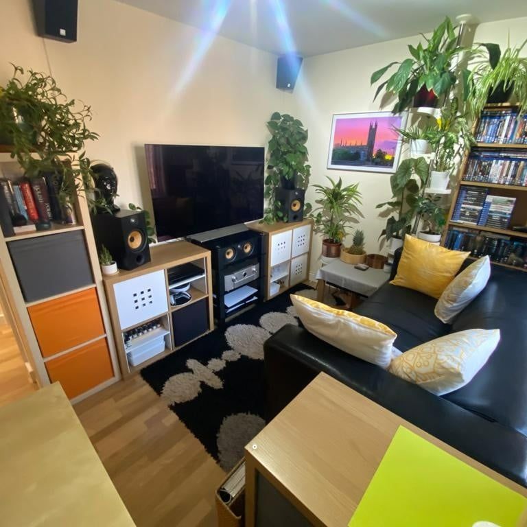 1 Bed Flat, Otley Road, LS16 - Photo 1