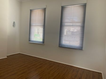 In The Heart of Footscray! - Photo 2