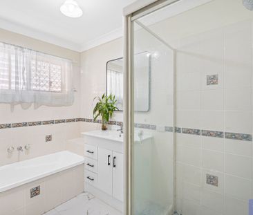 5 Silvestro Place, Edens Landing QLD 4207 - House For Rent | Domain - Photo 1