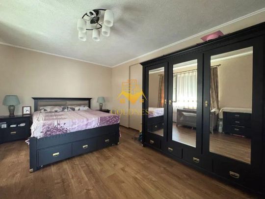 Închiriază Apartament 3 camere Zorilor - Photo 1