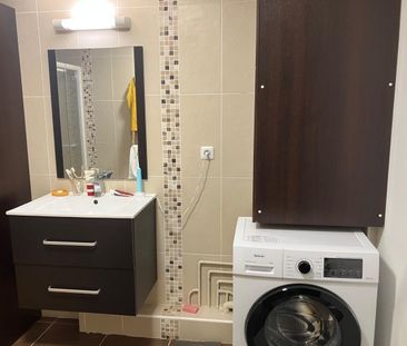 Location Appartement 2 pièces 43m² ST DENIS 97400 - Photo 6
