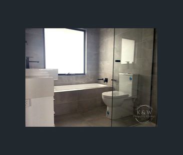 Modern Low‑Maintenance Living in the Heart of Rosebud - Photo 3