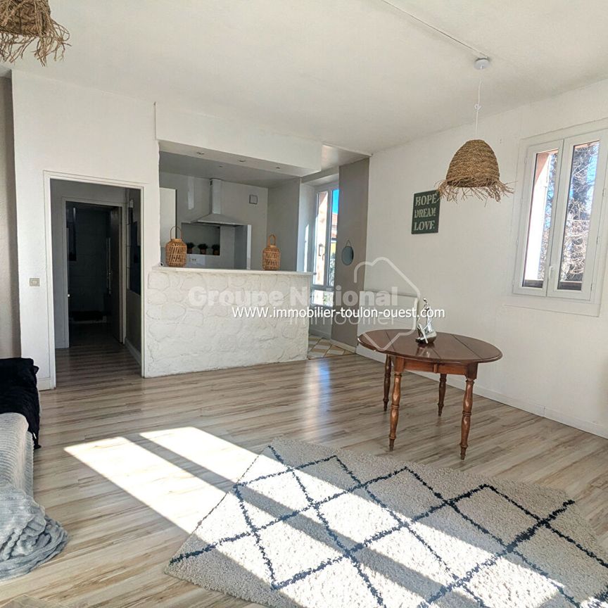 REF 214 - IMMOBILIER TOULON OUEST - AGENCE IMMOBILIERE G.I.O. AUX QUATRE CHEMINS - SECTEUR TOULON EST LA PALASSE - APPARTEMENT T3 DE 87 M² - PARKING PRIVATIF, - Photo 1