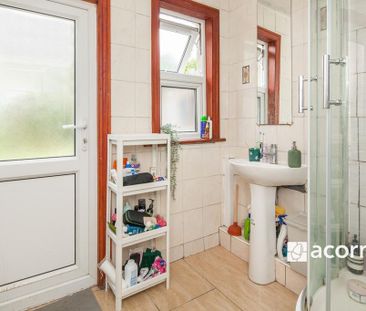 6 bedroom terraced house to rent - Photo 3