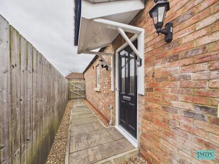 3 bedroom bungalow to rent - Photo 4