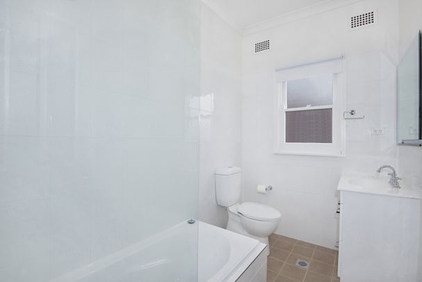 Urban Convenience Meets Suburban Charm: Your Ideal Retreat Awaits !!! - Photo 1