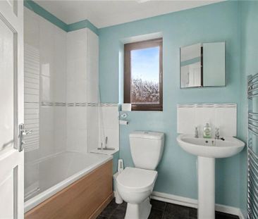 4 bedroom semi-detached house to rent - Photo 2