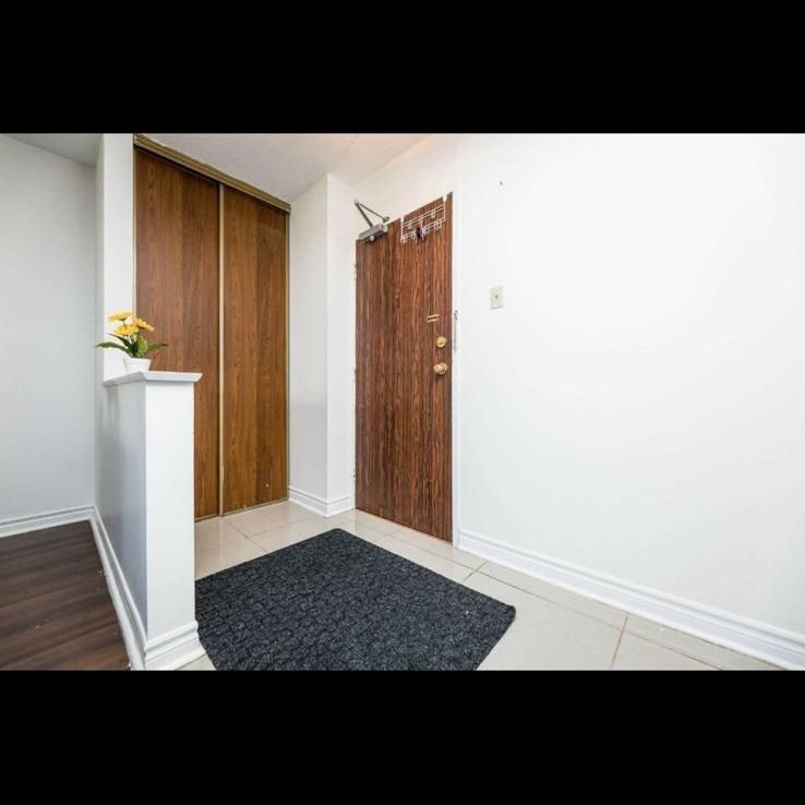 For Lease - 21 Knightsbridge Road Unit# 1810, Brampton, Ontario - Photo 1