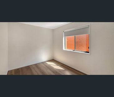 31 Knebworth Drive, Strathtulloh, Vic 3338 - Photo 6