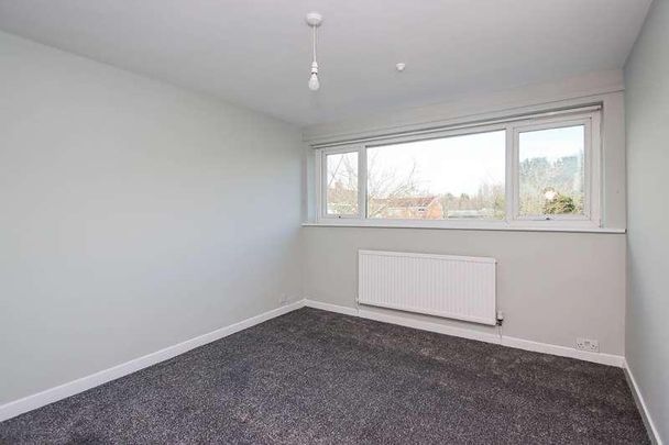 Queensway, Davyhulme, Manchester, M41 - Photo 1