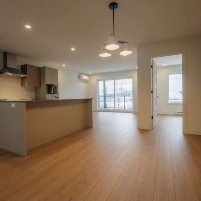 4 1/2 NEUF NOUVELLE CONSTRUCTION - Photo 1