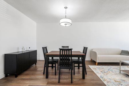For Lease - 45 Roughley Street, Bradford West Gwillimbury, Ontario - Photo 4