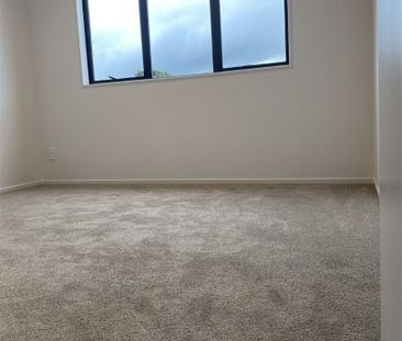 Modern Living - Photo 1