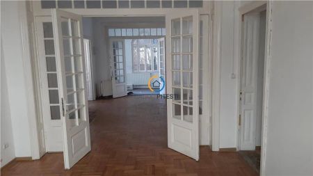 Inchiriere vila sapte camere, pretabila spatiu, cabinet, clinica, scoala, zona Ultracentrala - Fotografie 3