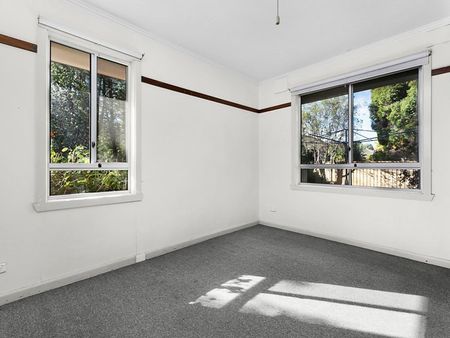 39 Setani Crescent, Heidelberg West VIC 3081 - Photo 2