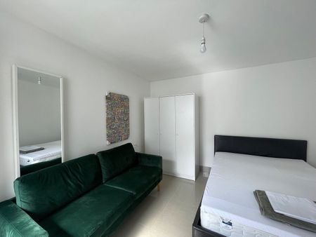 Studio Flat, Greyhound Hill, NW4 - Photo 4
