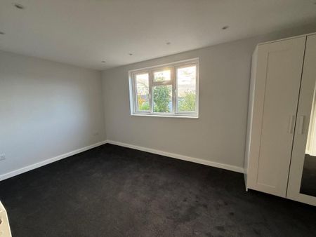 4 bedroom house to rent - Photo 3