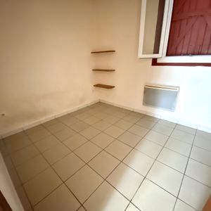Location Appartement 2 pièces 20m² SALIES DU SALAT 31260 - Photo 3