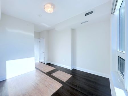 For Lease - 2333 Taunton Road Unit# 328, Oakville, Ontario - Photo 2