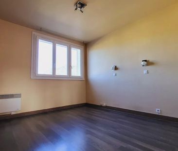 Location Appartement 3 pièces 72m² CHAMBERY 73000 - Photo 4