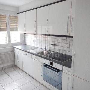 Bel appartement de 1,5 pièces au centre de La Chaux-de-Fonds - Photo 2