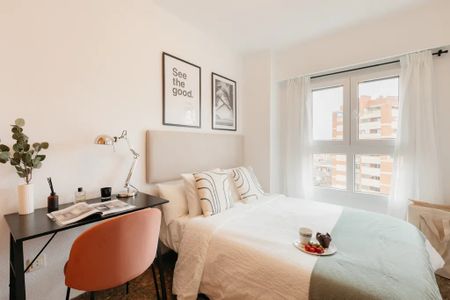 Avenida Alcalde Gisbert Rico, Valencia, Valencian Community 46013 - Photo 4