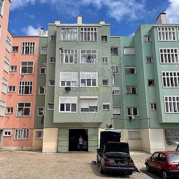 Apartment T2 in Alvalade, Lisboa - Photo 1