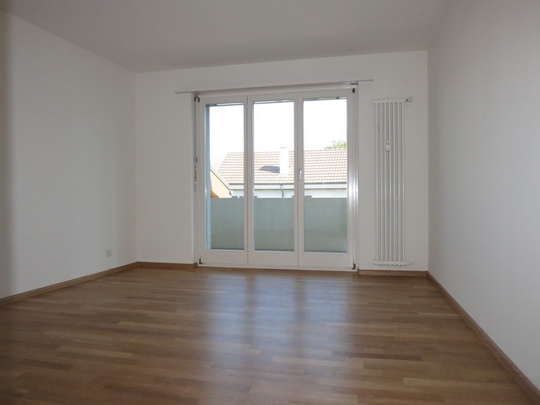 4 Zimmer-Wohnung im Zentrum von Therwil - Photo 1
